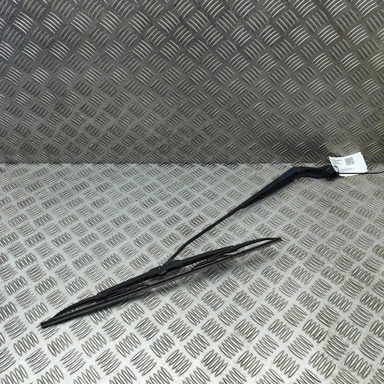Priekšējā stikla tīrītājs K68161280AA