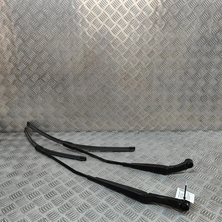 Windshield/front glass wiper blade 4KR955408 – Audi RS Q8 (2019-)