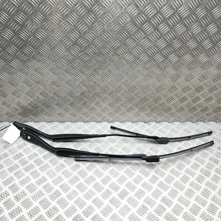 Windshield/front glass wiper blade – BMW X6 G06 (2019-)