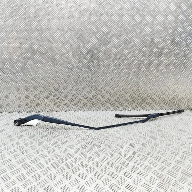 Priekšējā stikla tīrītājs 288860715R