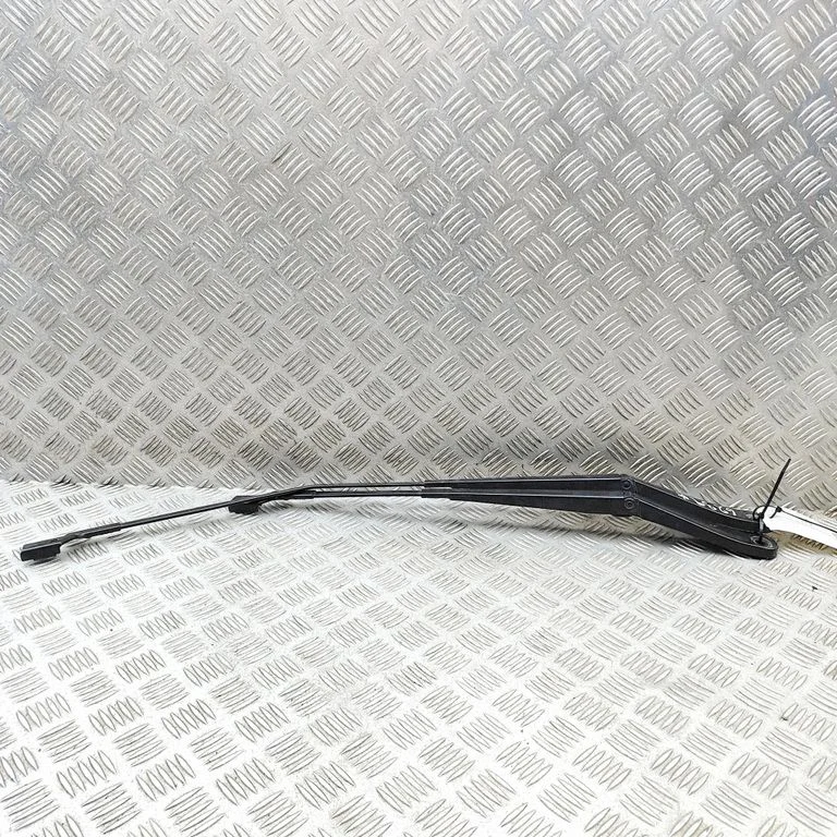 Priekšējā stikla tīrītājs BK3117526DE