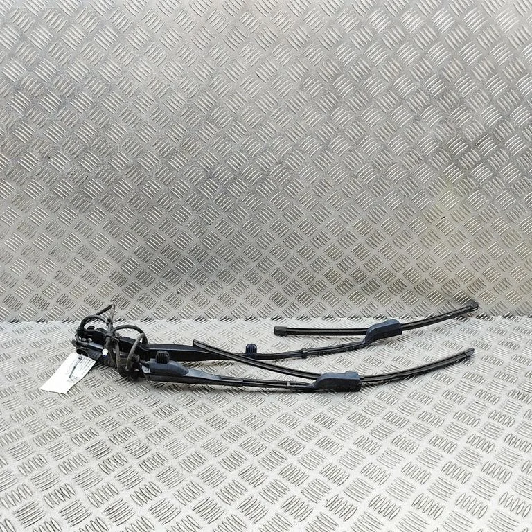 Windshield/front glass wiper blade 31457318