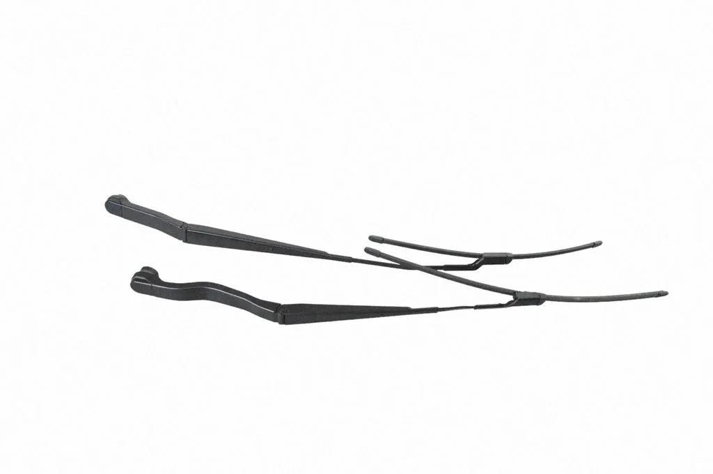 Windshield/front glass wiper blade 12B9039