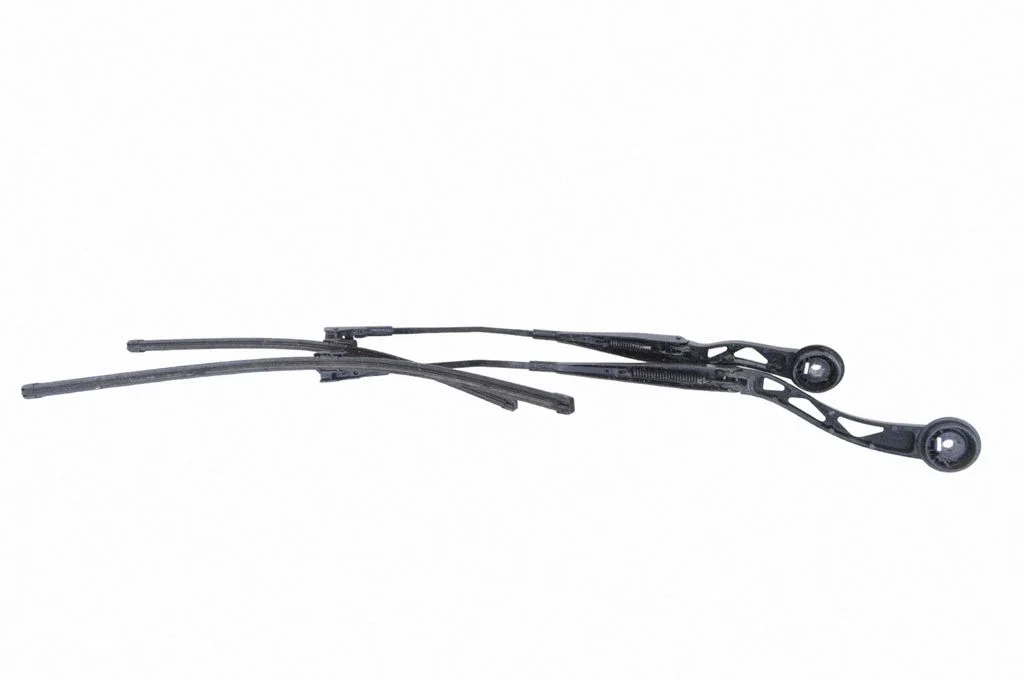 Windshield/front glass wiper blade 7322166