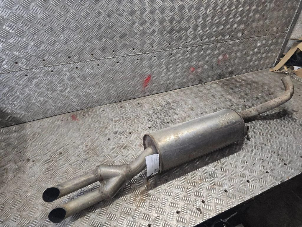 Tagumine summuti – Audi A4 S4 B5 8D (1994-1999)