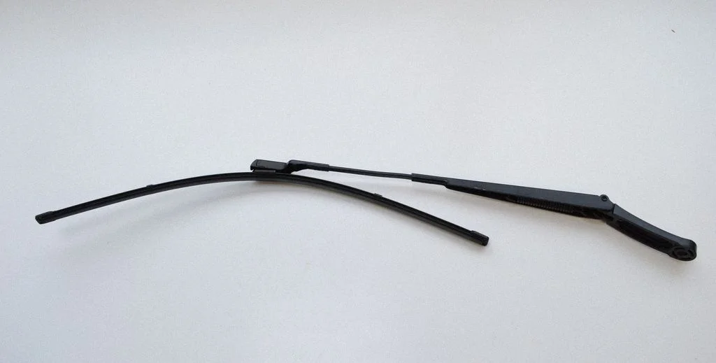 Windshield/front glass wiper blade – Volkswagen Tiguan (2007-2016)