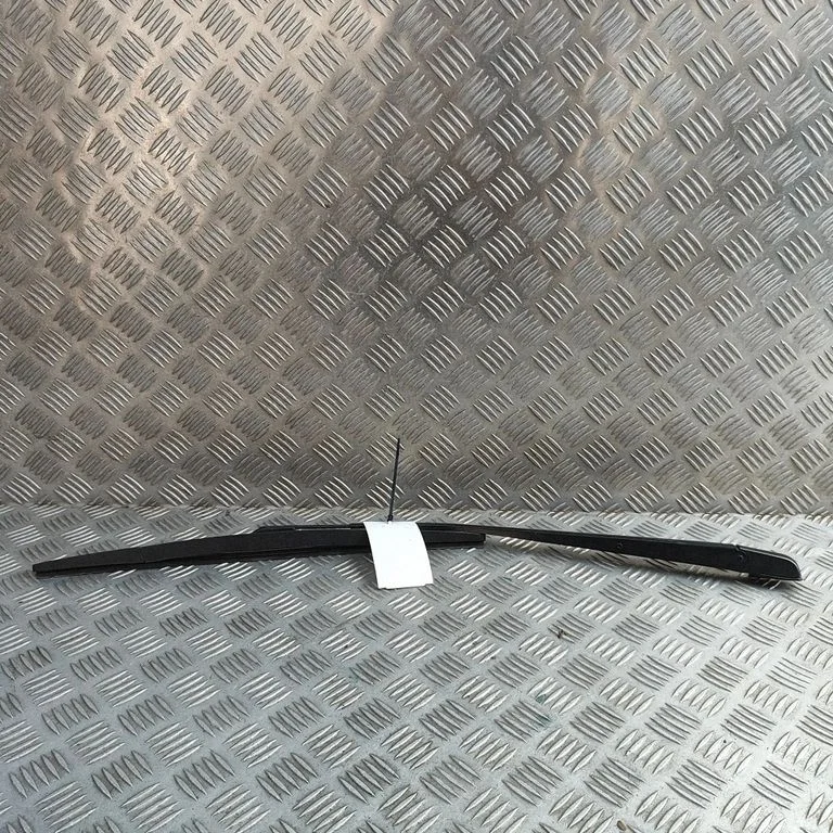 Priekšējā stikla tīrītājs 288811EB5A