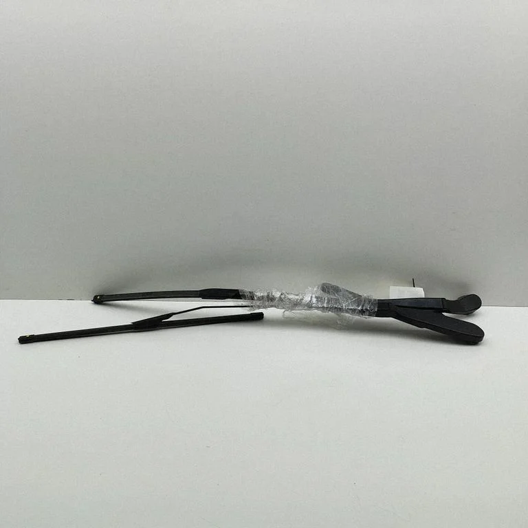 Priekšējā stikla tīrītājs A2978204800