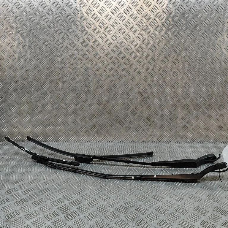 Windshield/front glass wiper blade 9810665180