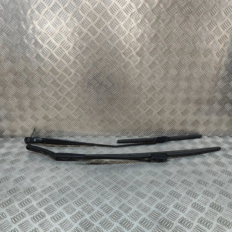 Priekšējā stikla tīrītājs 3V2955409