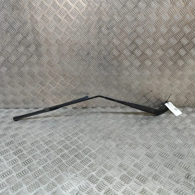 Priekšējā stikla tīrītājs 76610TEAT01