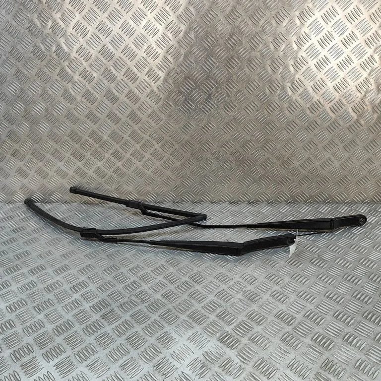 Priekšējā stikla tīrītājs 5G1955409D