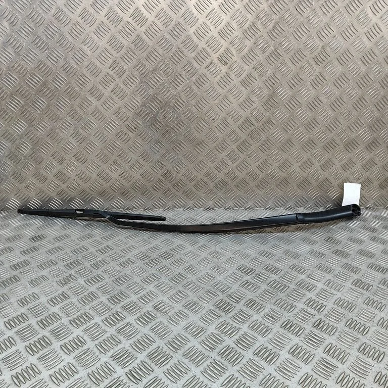 Priekšējā stikla tīrītājs 98311GI000