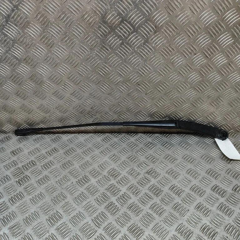 Priekšējā stikla tīrītājs 9J1955409A