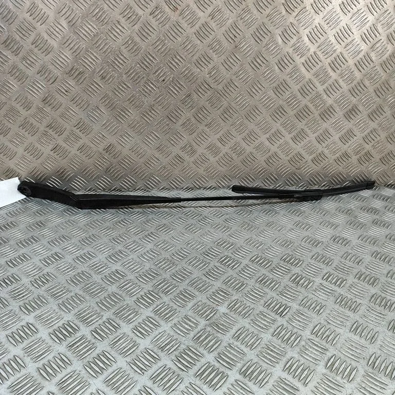 Esiklaasi kojamees – BMW X1 F48 F49 (2015-2022)