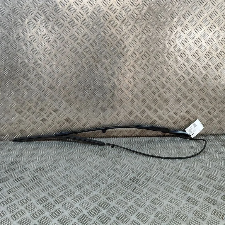 Priekšējā stikla tīrītājs 97036203