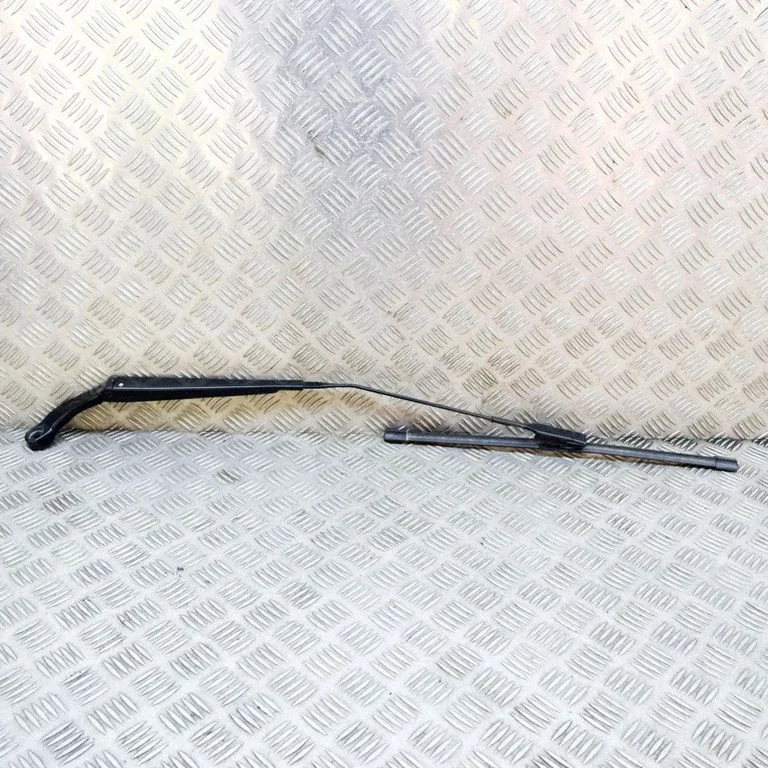 Windshield/front glass wiper blade 8V1955408C – Audi RS3 (2015-2019)
