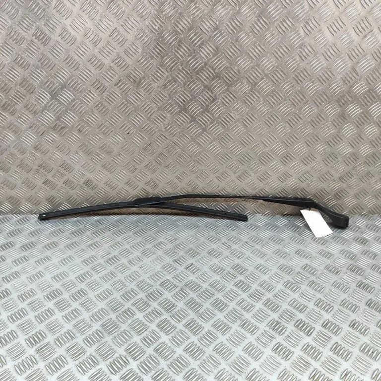 Priekšējā stikla tīrītājs A2978204500