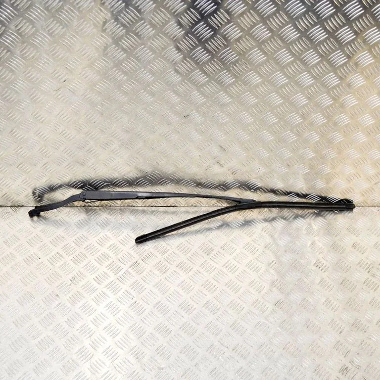 Windshield/front glass wiper blade 670007562