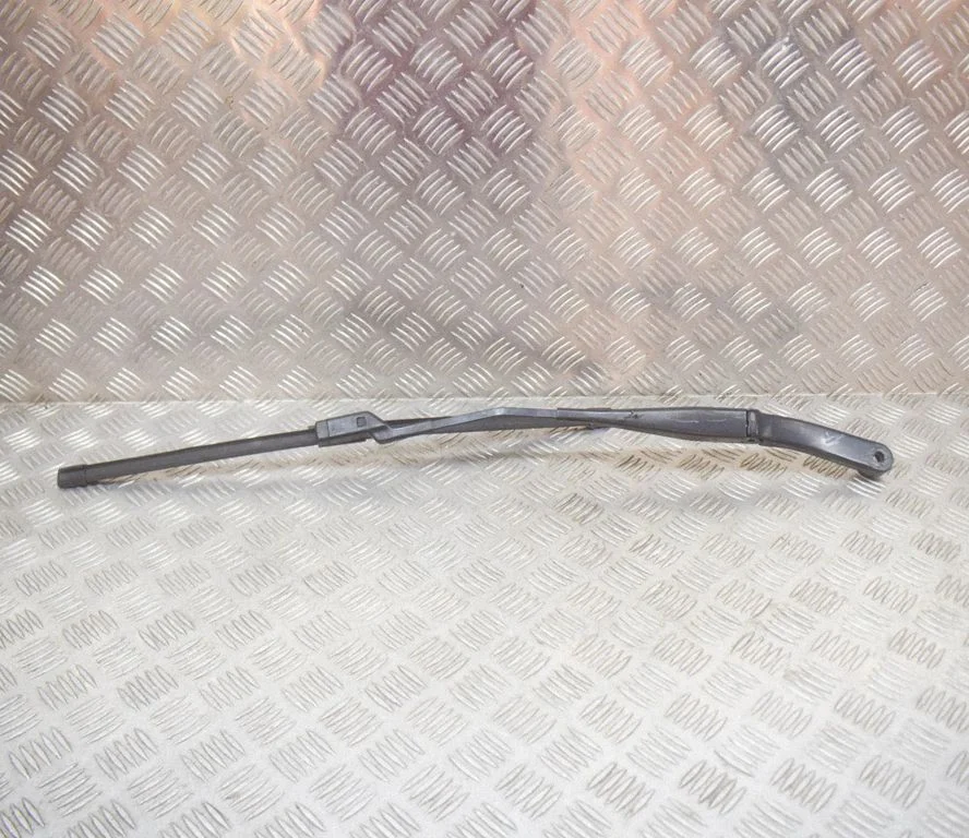 Priekšējā stikla tīrītājs 97036203