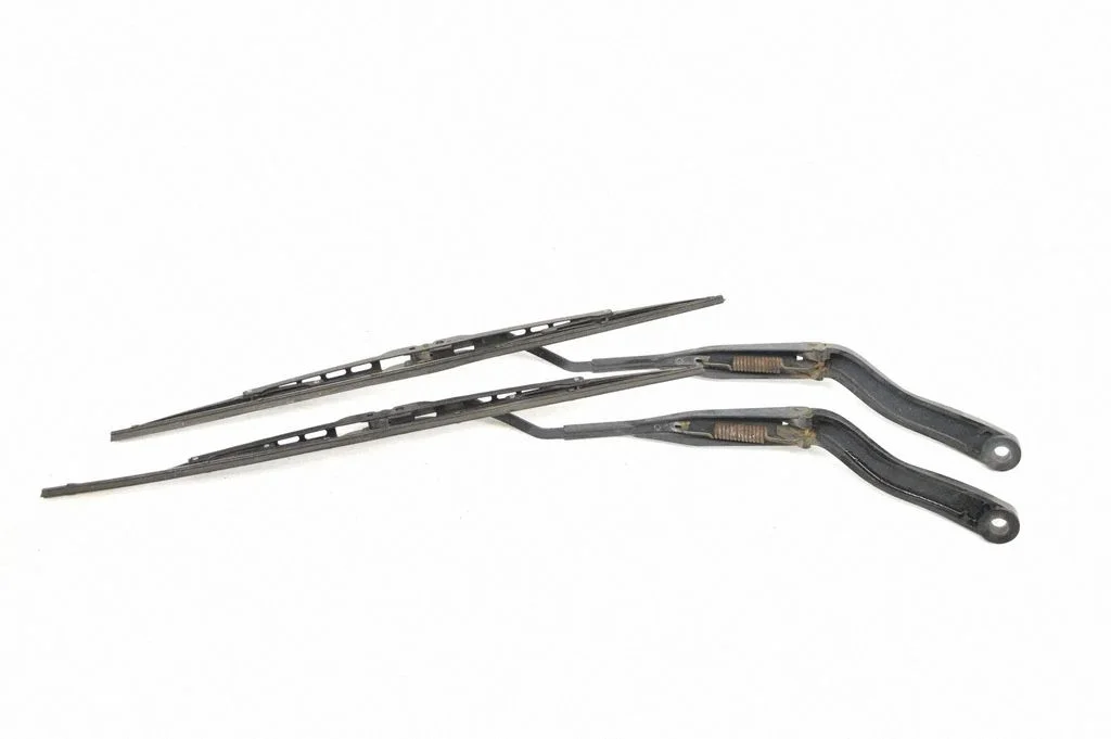 Priekšējā stikla tīrītājs P55157283AD