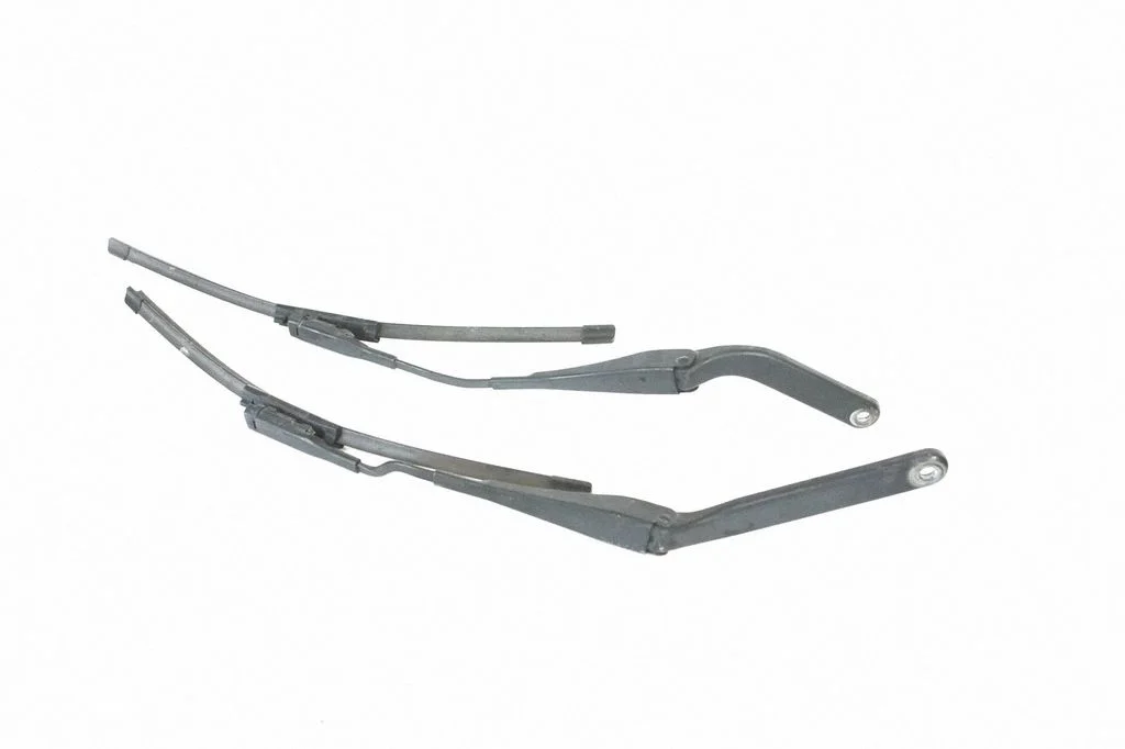 Priekšējā stikla tīrītājs 9806442