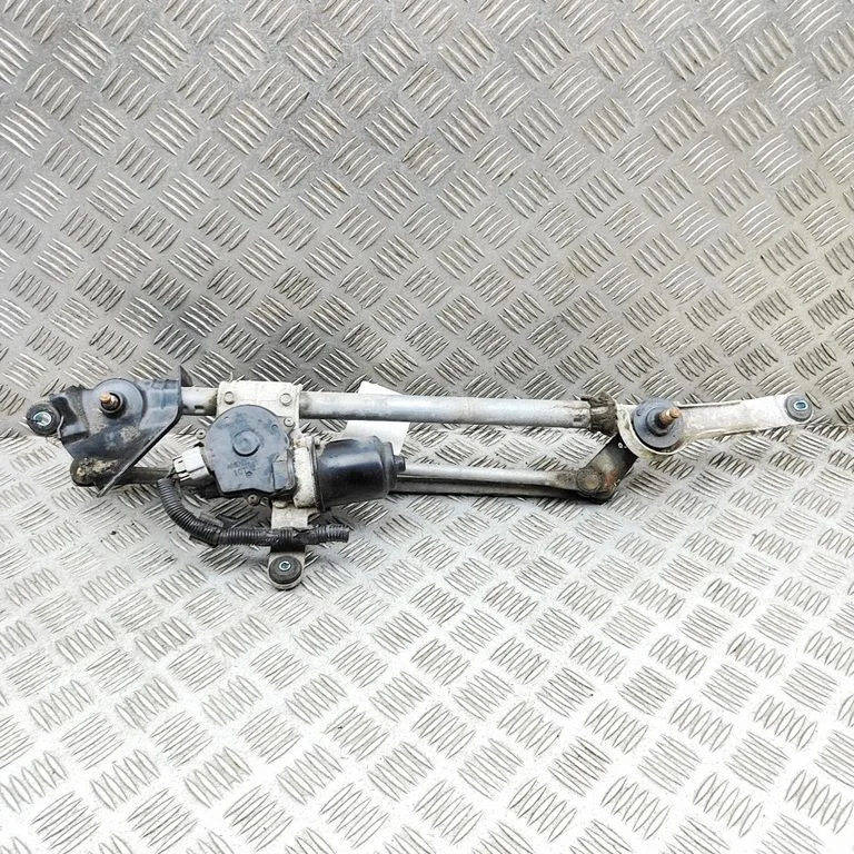 Mechanizm wycieraczek z silniczkiem – Subaru Legacy (2010-2016)