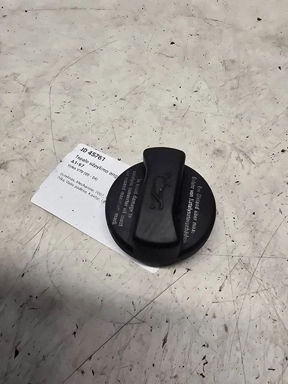 Oil filler cap – Volvo V70 (2000-2004)