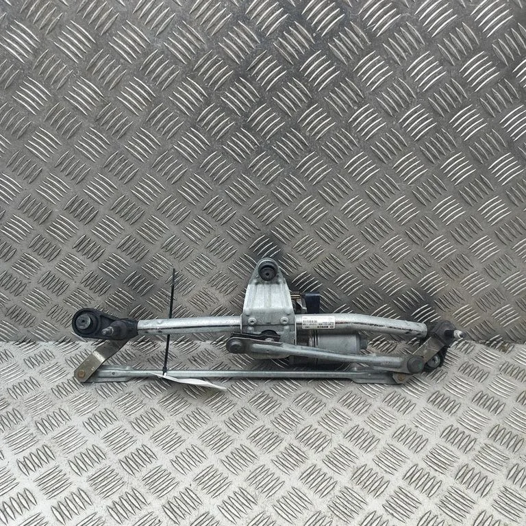 Mechanizm wycieraczek z silniczkiem 8V2955119A