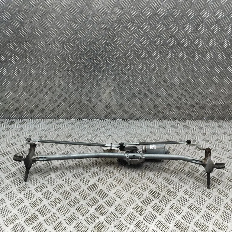 Front wiper linkage and motor – Renault Master III (2010-2024)