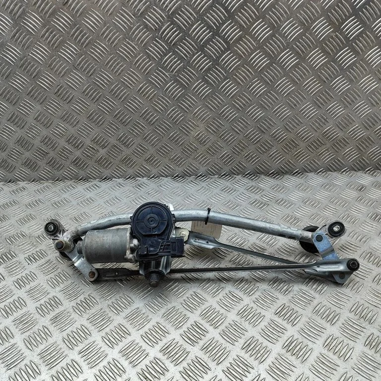 Mechanizm wycieraczek z silniczkiem 0198230125
