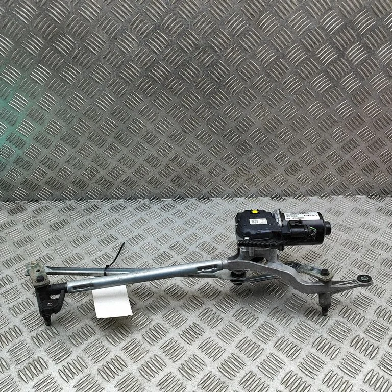 Front wiper linkage and motor W000081891