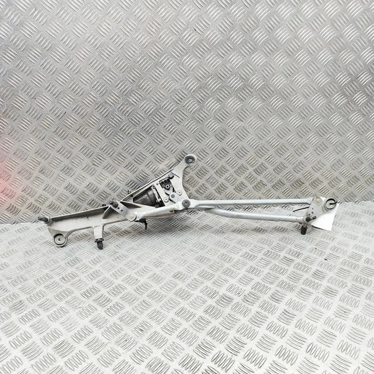 Front wiper linkage and motor – BMW iX1 (2022-)