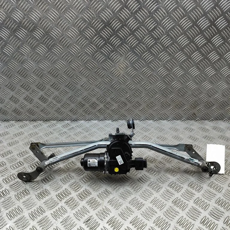 Mechanizm wycieraczek z silniczkiem 8739980