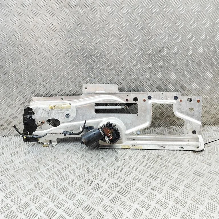 Mechanizm wycieraczek z silniczkiem 4G4317504DG