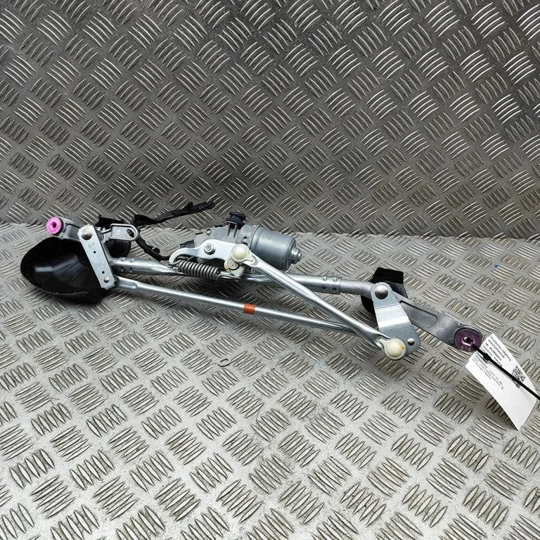 Mechanizm wycieraczek z silniczkiem 8511046040