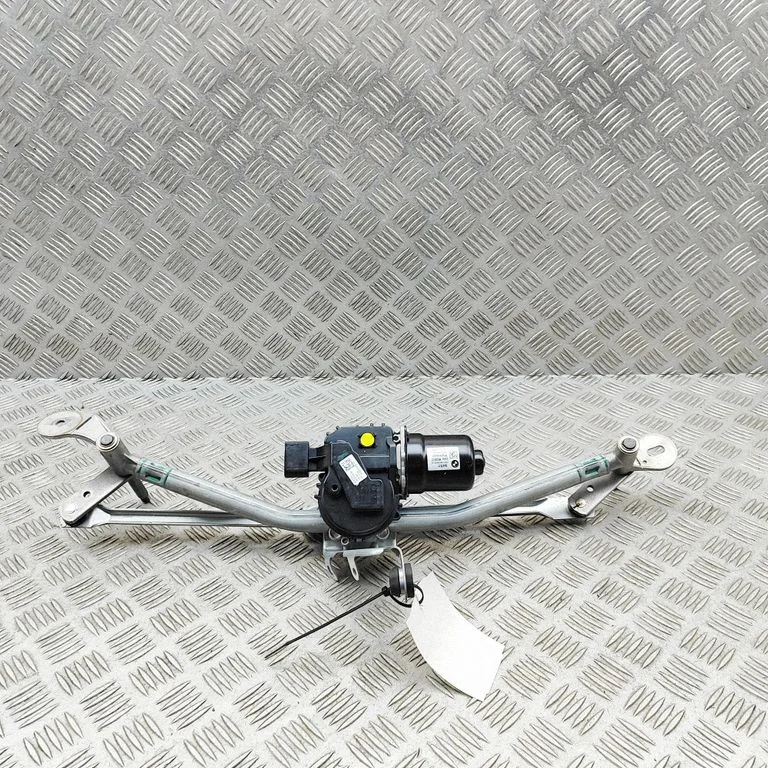 Mechanizm wycieraczek z silniczkiem 5A47511