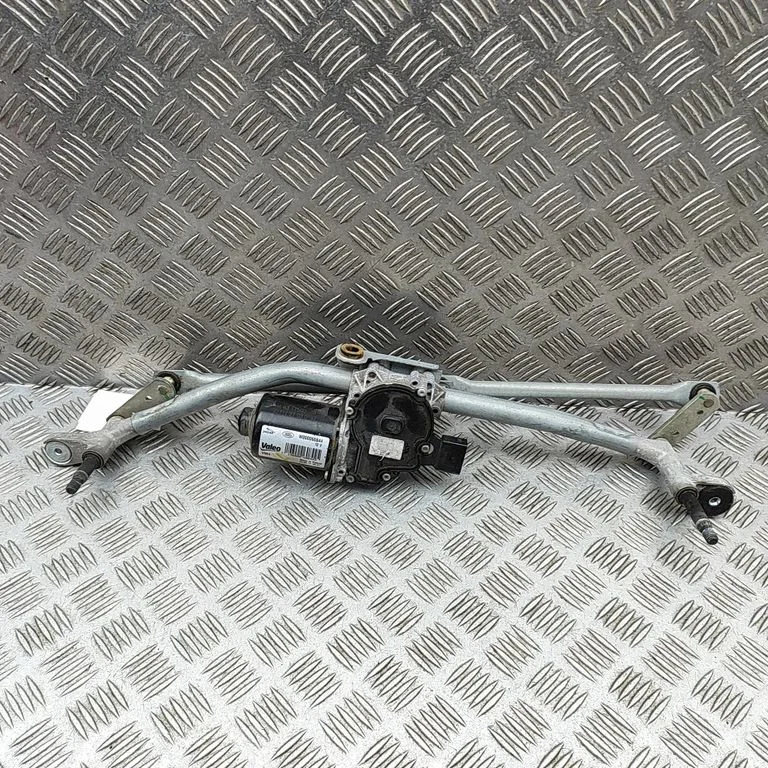 Front wiper linkage and motor – Jaguar F-Pace (2016-)