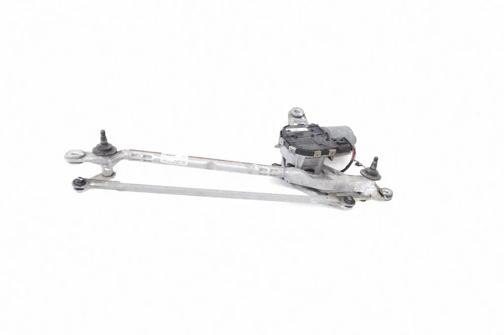 Front wiper linkage and motor 8W2955119A