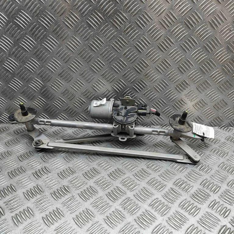Front wiper linkage and motor TA374110A