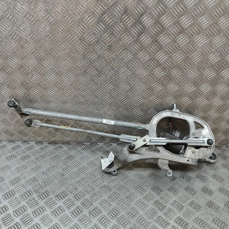 Front wiper linkage and motor W000094169