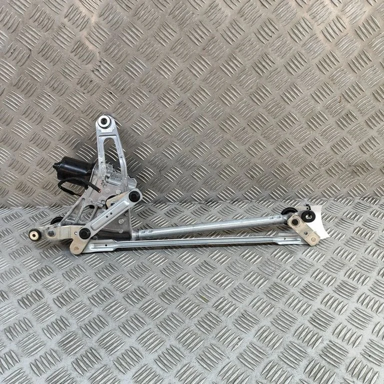 Tīrītāju mehānisma komplekts 8W6955023G