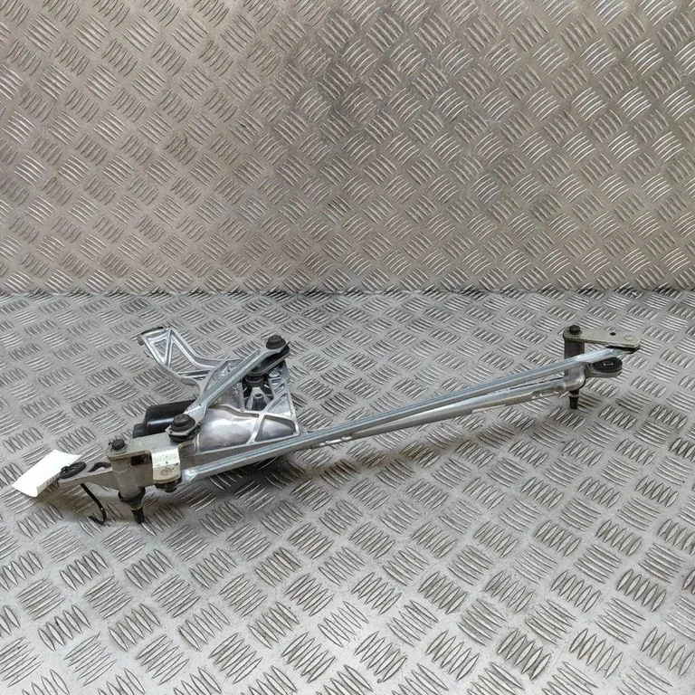 Mechanizm wycieraczek z silniczkiem 762955023B