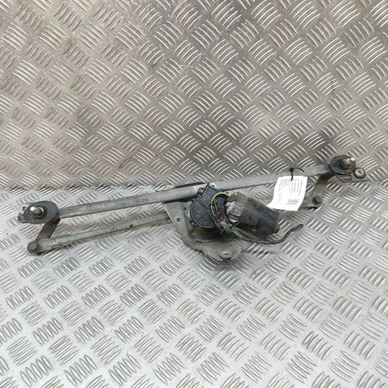 Front wiper linkage and motor 0390241143