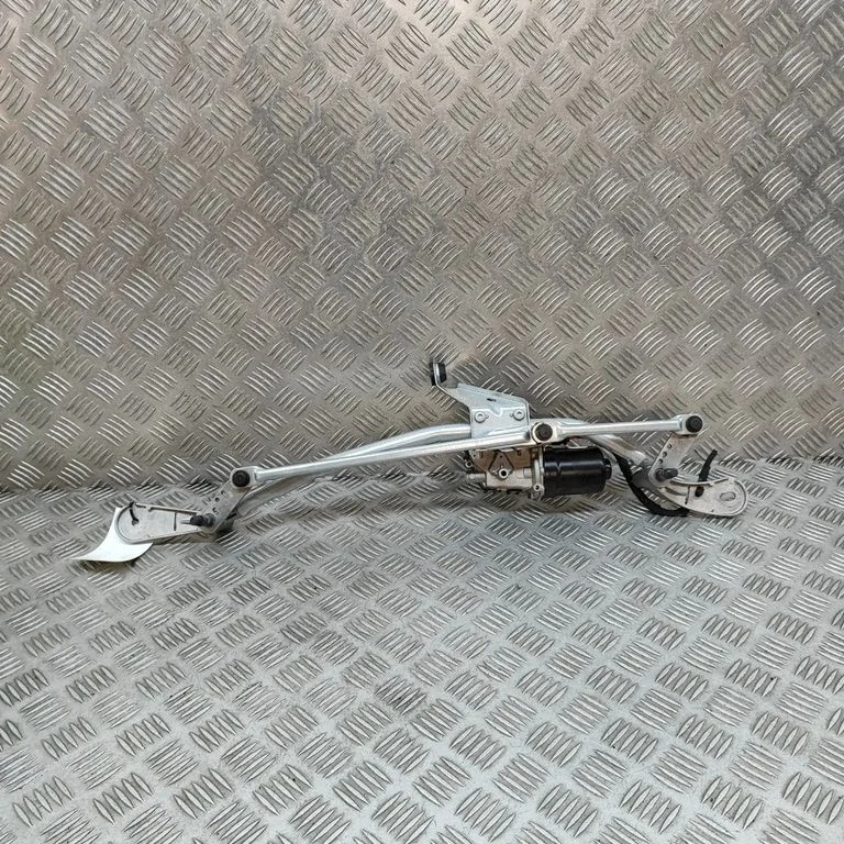 Front wiper linkage and motor 7427910