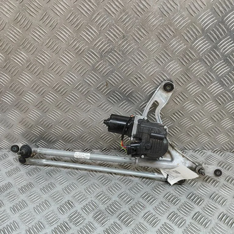 Mechanizm wycieraczek z silniczkiem 80C955023D