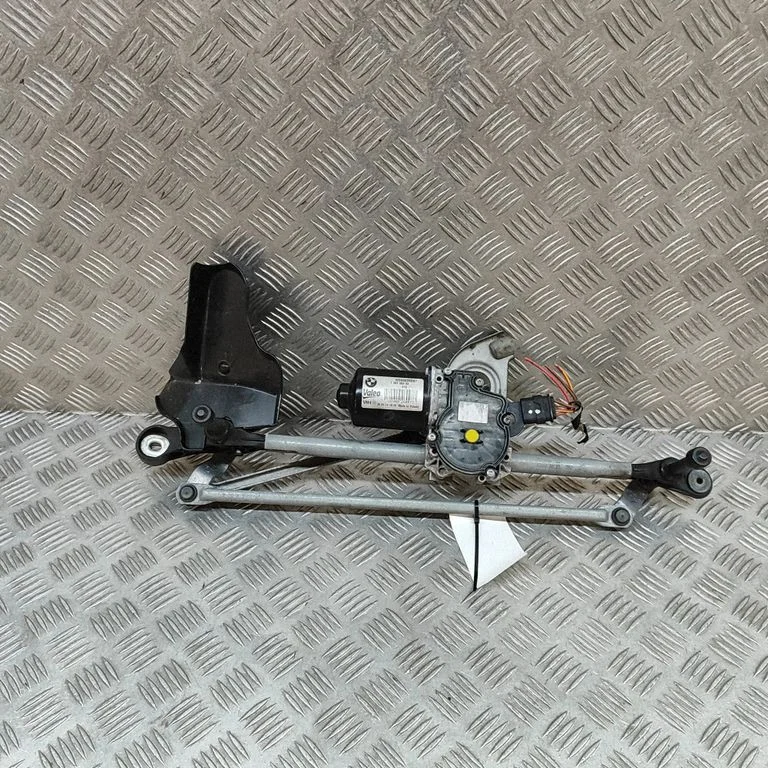 Front wiper linkage and motor – BMW 2 Series F22 F23 (2013-2017)