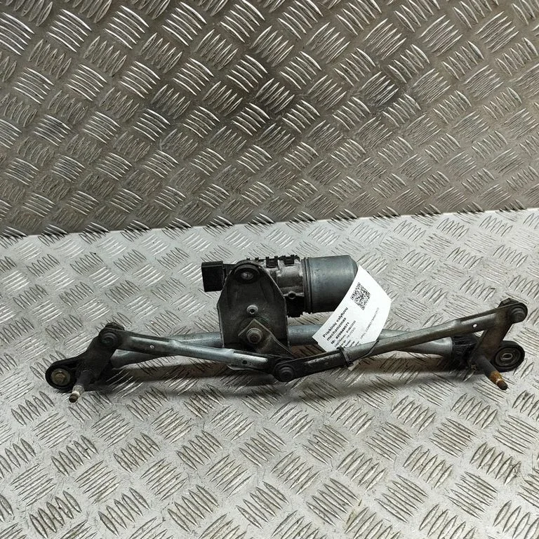 Front wiper linkage and motor 0390241564 – Opel Combo D (2011-2017)
