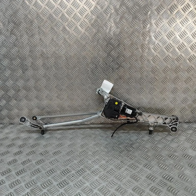 Front wiper linkage and motor – BMW iX1 (2022-)