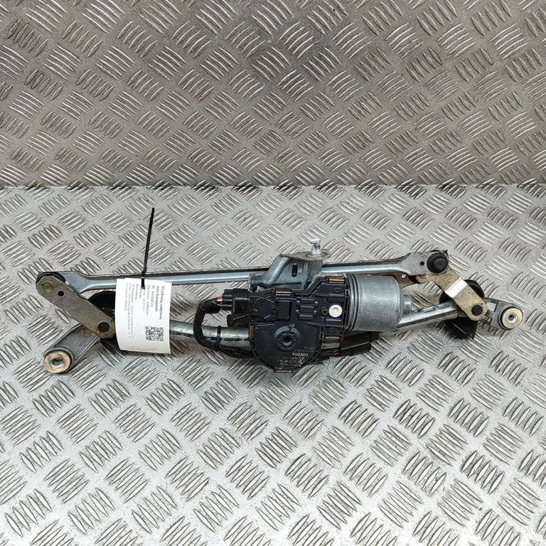 Mechanizm wycieraczek z silniczkiem – Toyota Avensis T270 (2015-2018)